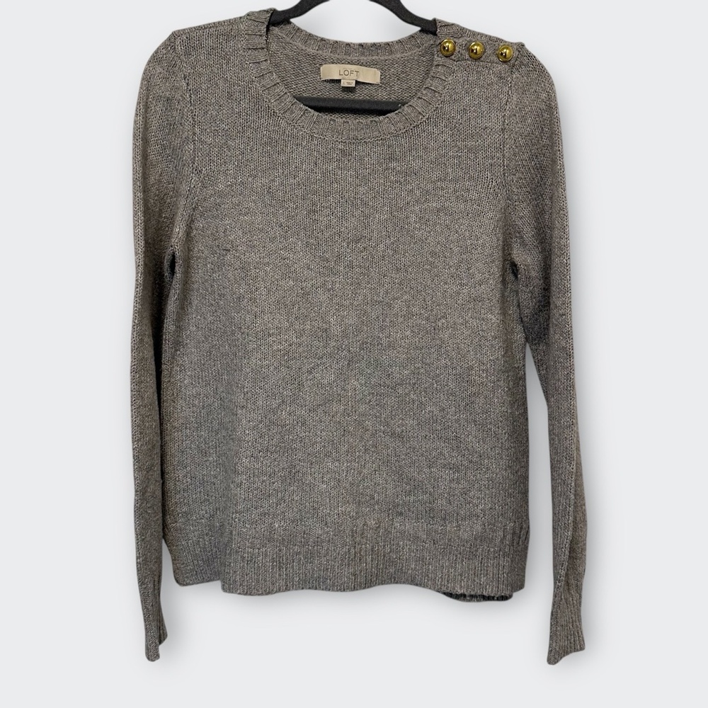 LOFT Sweater L Marled Gray Gold Button Shoulder Crew Classic Casual Preppy Chic